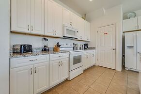 5 Bed 5 Bath Vacation Home In Golf Community! 5 Bedroom Home by Redawn