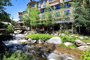 26 Avondale Lane. 3 Bedroom Condo by RedAwning