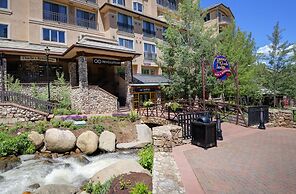 26 Avondale Lane. 3 Bedroom Condo by RedAwning