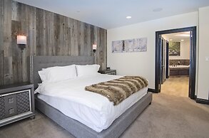 26 Avondale Lane. 3 Bedroom Condo by RedAwning