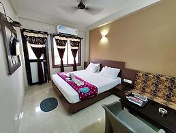 Goroomgo UK Palace Puri