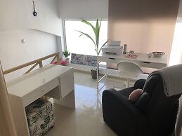 Casa Fiore - 2 Bed House 10 Mins Walk to Centre