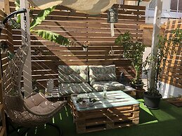 Casa Fiore - 2 Bed House 10 Mins Walk to Centre