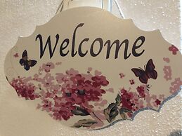 Casa Fiore - 2 Bed House 10 Mins Walk to Centre