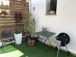 Casa Fiore - 2 Bed House 10 Mins Walk to Centre