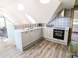 Old Wood Coach House