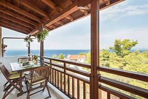 Beautiful and Modern Apartment in Neos Marmaras