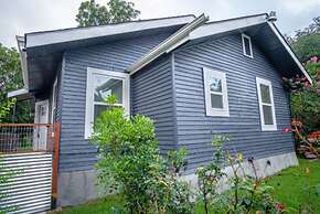 Remodeled Modern 1br/1ba Apt #1 Near Downtown