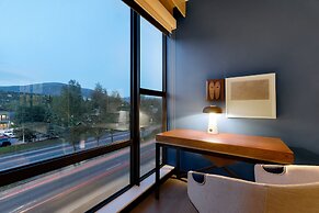 Hotel Indigo Silverthorne by IHG