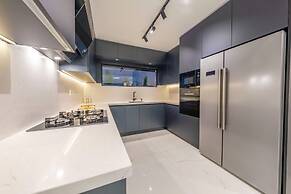 Luxury 4-bed Villa With Private Pool and Jacuzzi