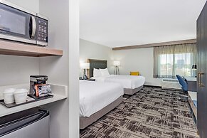 La Quinta Suites by Wyndham South Bend Notre Dame Area