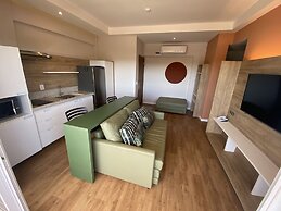 Hot Beach Suites