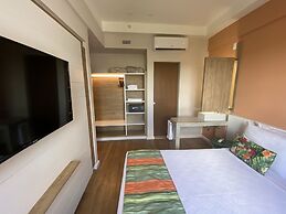 Hot Beach Suites