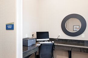 Cobblestone Inn & Suites - Yuma