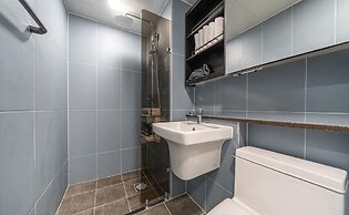 Song Jeong Hotel Blue Castle