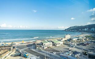 Song Jeong Hotel Blue Castle