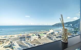 Song Jeong Hotel Blue Castle