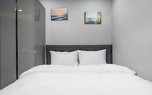 Song Jeong Hotel Blue Castle