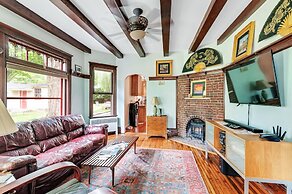 Spacious Victorian Home With Mountain Views And Lots Of Fun Extras!! 5