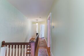 Spacious Victorian Home With Mountain Views And Lots Of Fun Extras!! 5