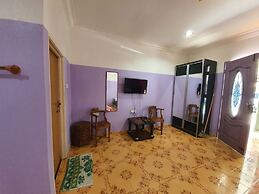 OYO 90302 Dimuara Chalet Tok Bali