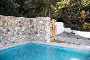 Chaihoutes stone villa into Olive farm in Zia