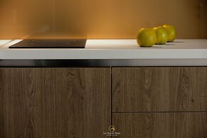 Le Grand Reve Apartments & Luxury Suites