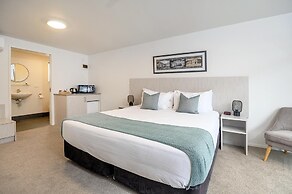 The Com Plex Motel