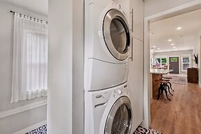 Cozy Chic Home In Downtown Loveland!