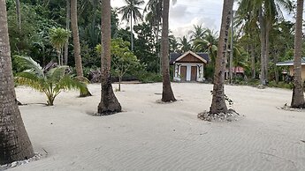 Borawan Island Resort by Cocotel