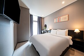 Ocean the point Hotel