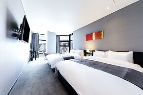 Ocean the point Hotel