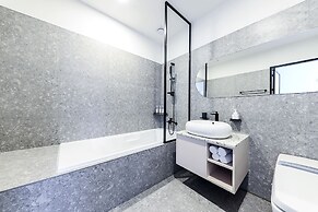 Ocean the point Hotel