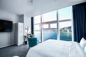 Ocean the point Hotel