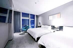 Ocean the point Hotel