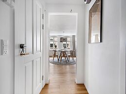 Sanders Regent - Cute 1-bdr Apt Next to Magasin