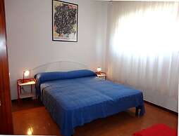 Beautiful House With Garden Near the Beach by Beahost Rentals