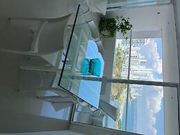 Apartment In Cartagena In Front Of The Sea 2 Bedrooms With Air Conditi