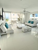 3 Bedroom Apartment Facing The Sea With Air Conditioning And Wifi