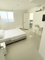 3 Bedroom Apartment Facing The Sea With Air Conditioning And Wifi