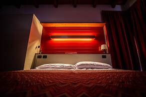 Room in Guest Room - Bright and Spacious Double-room