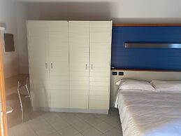 Room in Guest Room - Bright and Spacious Double-room