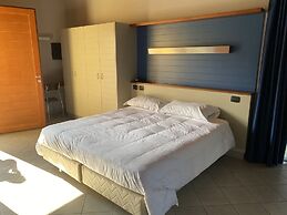 Room in Guest Room - Bright and Spacious Double-room