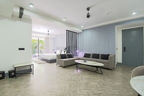 BedChambers Serviced Apartment, MG ROAD