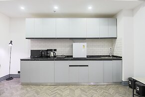 BedChambers Serviced Apartment, MG ROAD