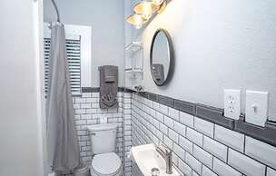 Remodeled Modern 1br/1ba Apt2 Near Dtwn 5min Pearl