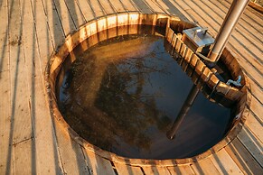 HILLS1200 Medoveevka Residence