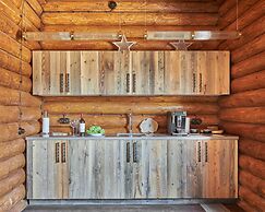 HILLS1200 Medoveevka Residence