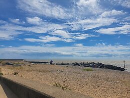 St Osyth- Sleeps8-freeparking-wifi-holidaypark