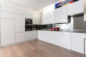 Red Lion Square by Onefinestay